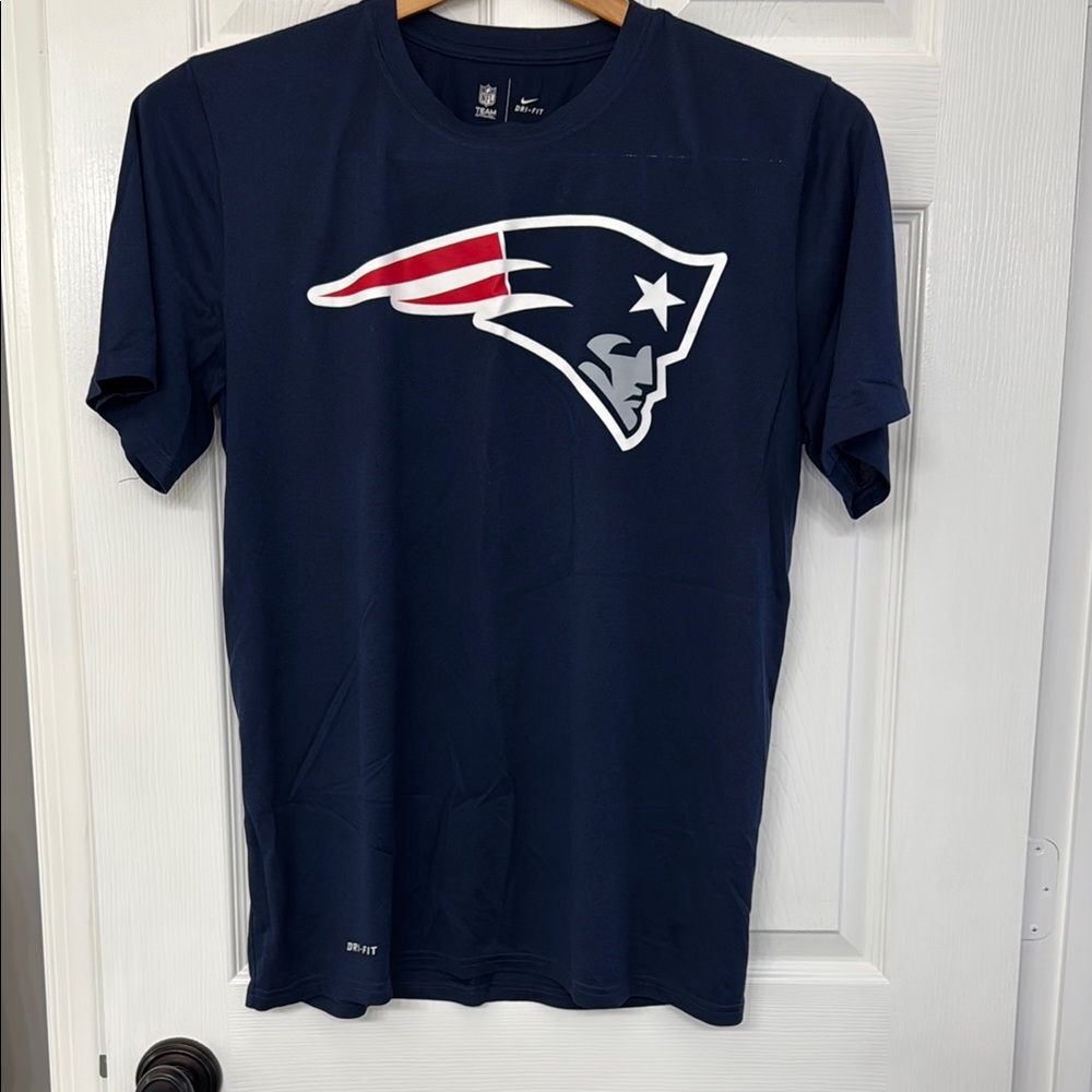 Men’s L Nike Dri-Fit Navy Blue Patriots T-Shirt